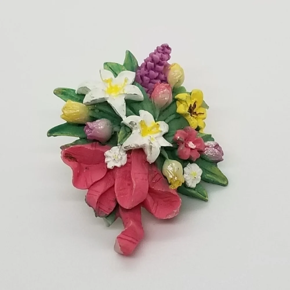 painted flower bouquet pin